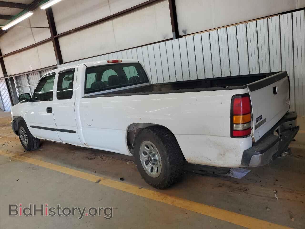 2005 GMC SIERRA - VIN: 1GTEC19T45E148615 - Фото 2