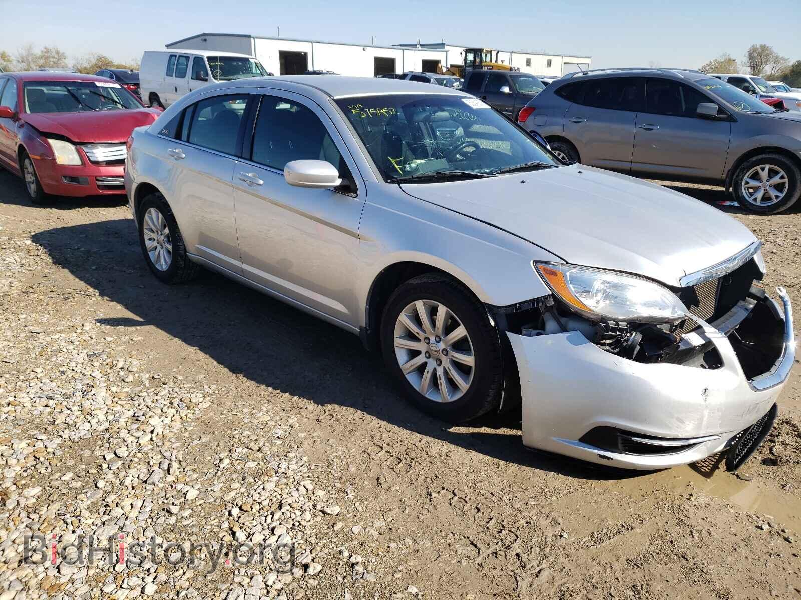 Photo 1C3BC1FB0BN575952 - CHRYSLER 200 2011