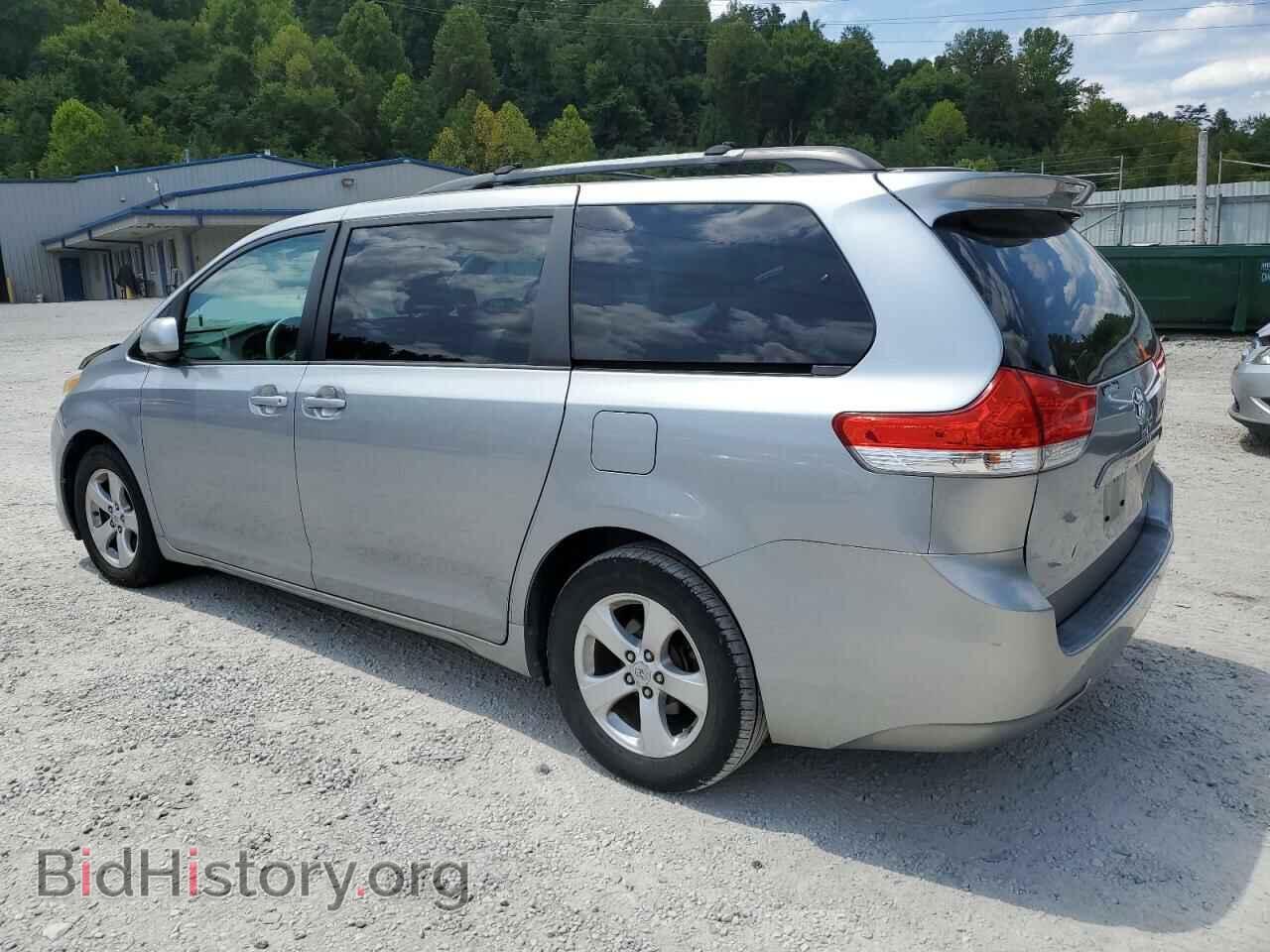 2011 TOYOTA All Models - VIN: 5TDKK3DC8BS104552 - Фото 2