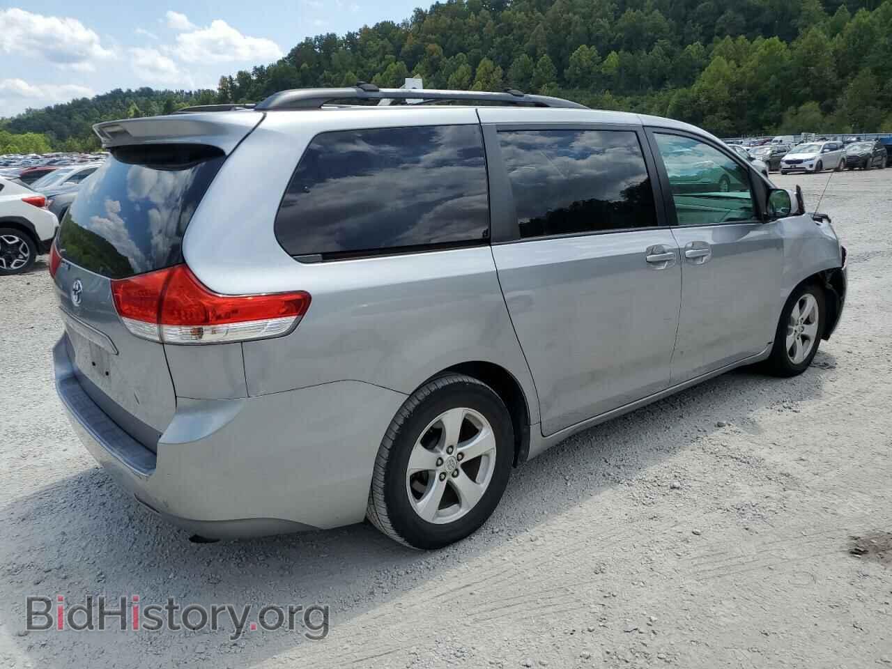 2011 TOYOTA All Models - VIN: 5TDKK3DC8BS104552 - Фото 3