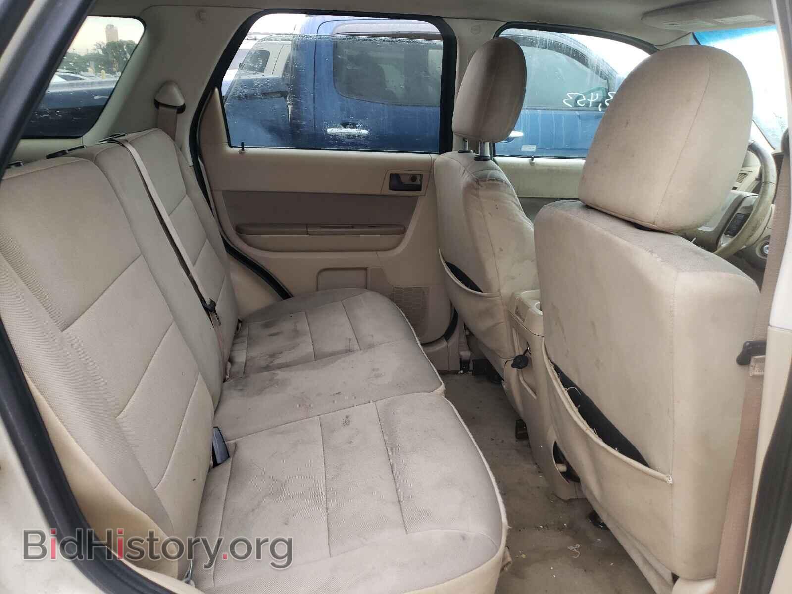 2011 FORD ESCAPE - VIN: 1FMCU0DG4BKC70442 - Фото 6