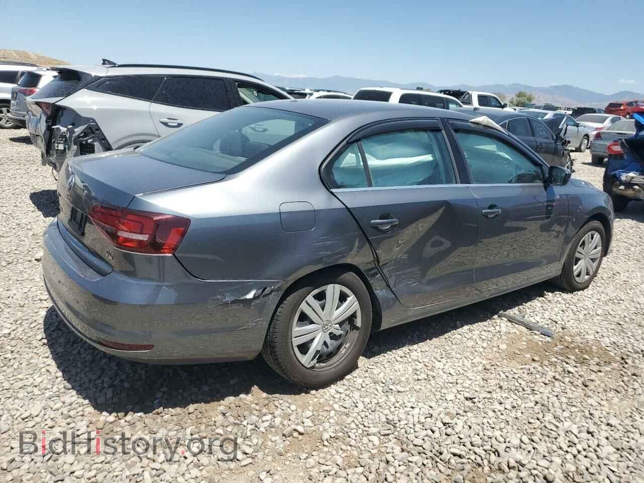 2017 VOLKSWAGEN JETTA - VIN: 3VW2B7AJXHM411947 - Фото 3