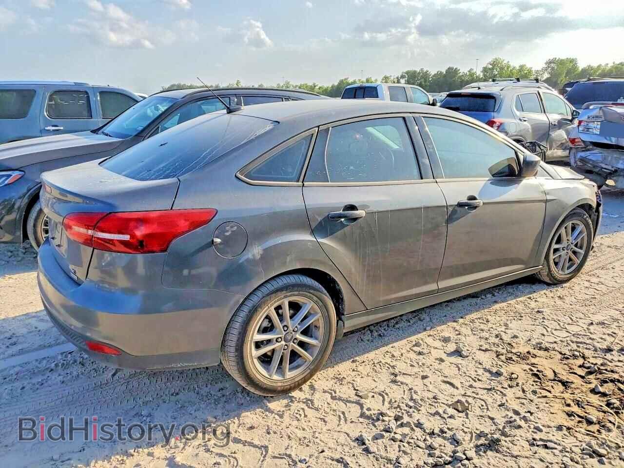 2018 FORD FOCUS - VIN: 1FADP3FE3JL321764 - Photo 3