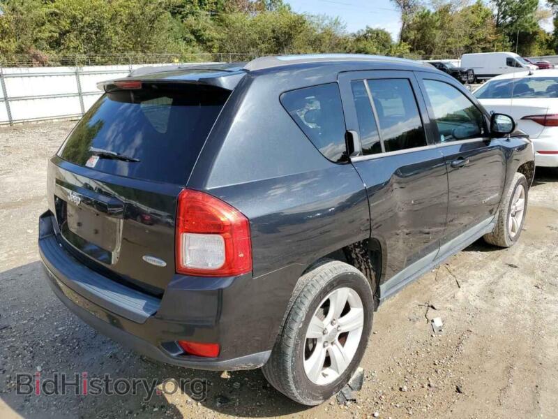2011 Jeep COMPASS (VIN 1J4NT1FB6BD176617) — photo 4 of 10