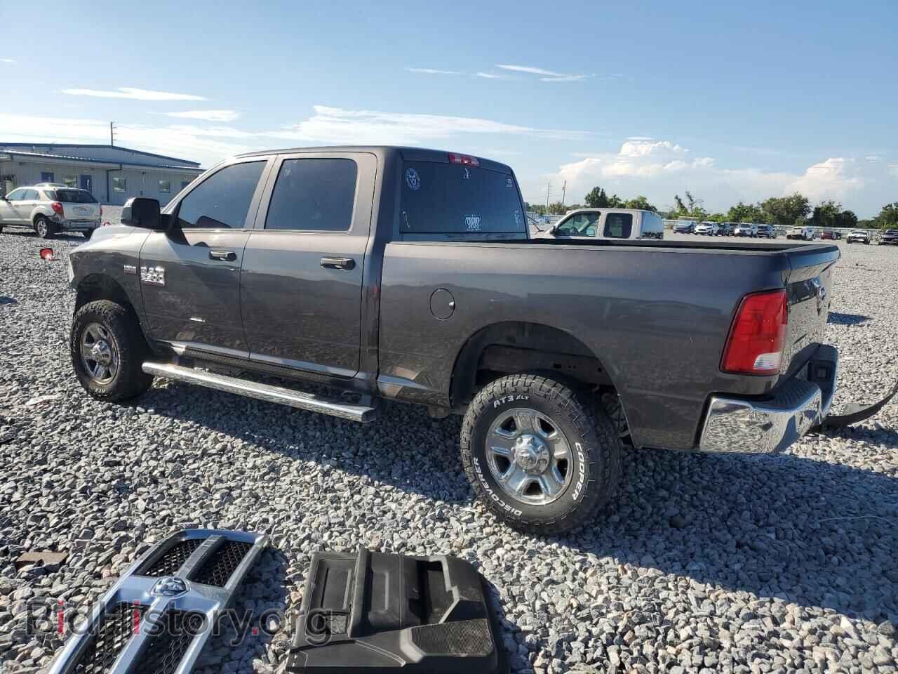 2017 RAM All Models - VIN: 3C6UR5CJ2HG693130 - Photo 2