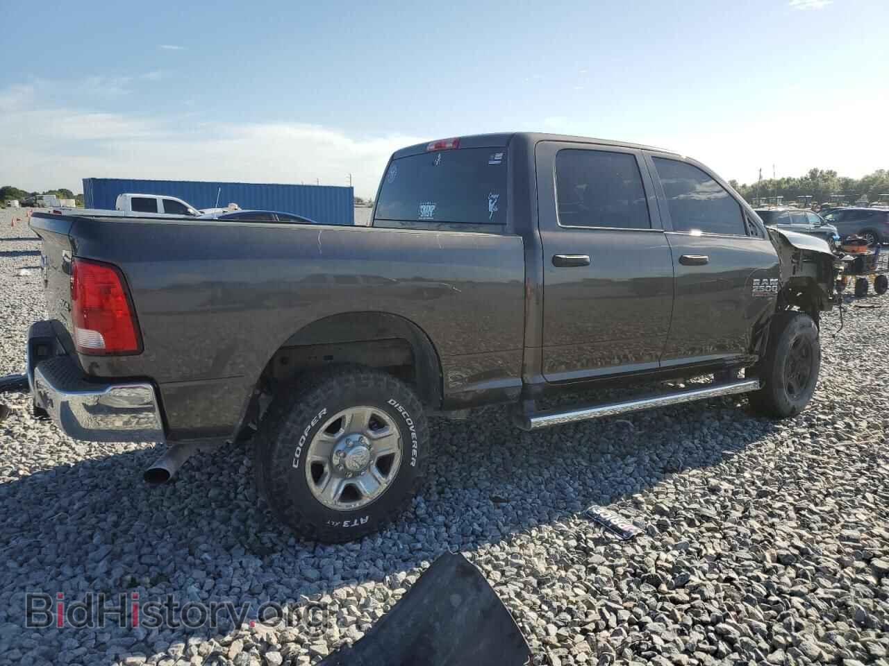 2017 RAM All Models - VIN: 3C6UR5CJ2HG693130 - Photo 3