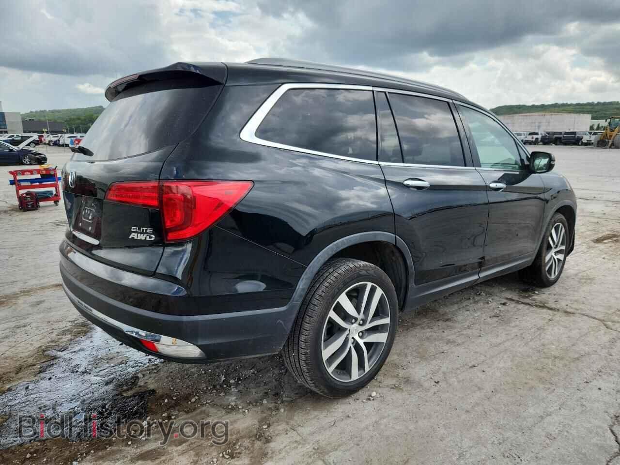 2017 HONDA PILOT - VIN: 5FNYF6H08HB031888 - Фото 3