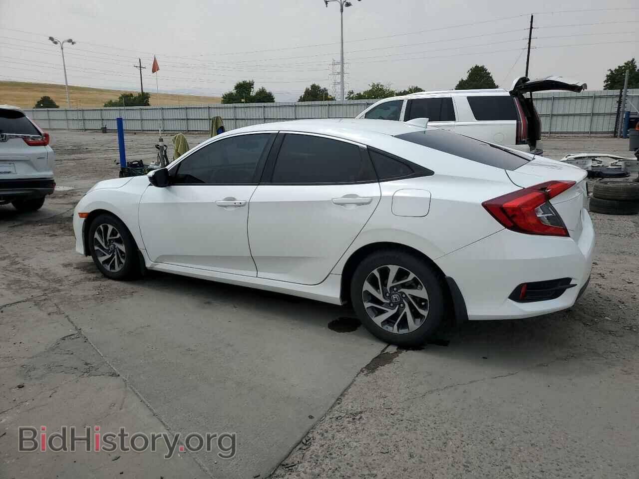 2017 HONDA CIVIC - VIN: 19XFC2F77HE070664 - Фото 2