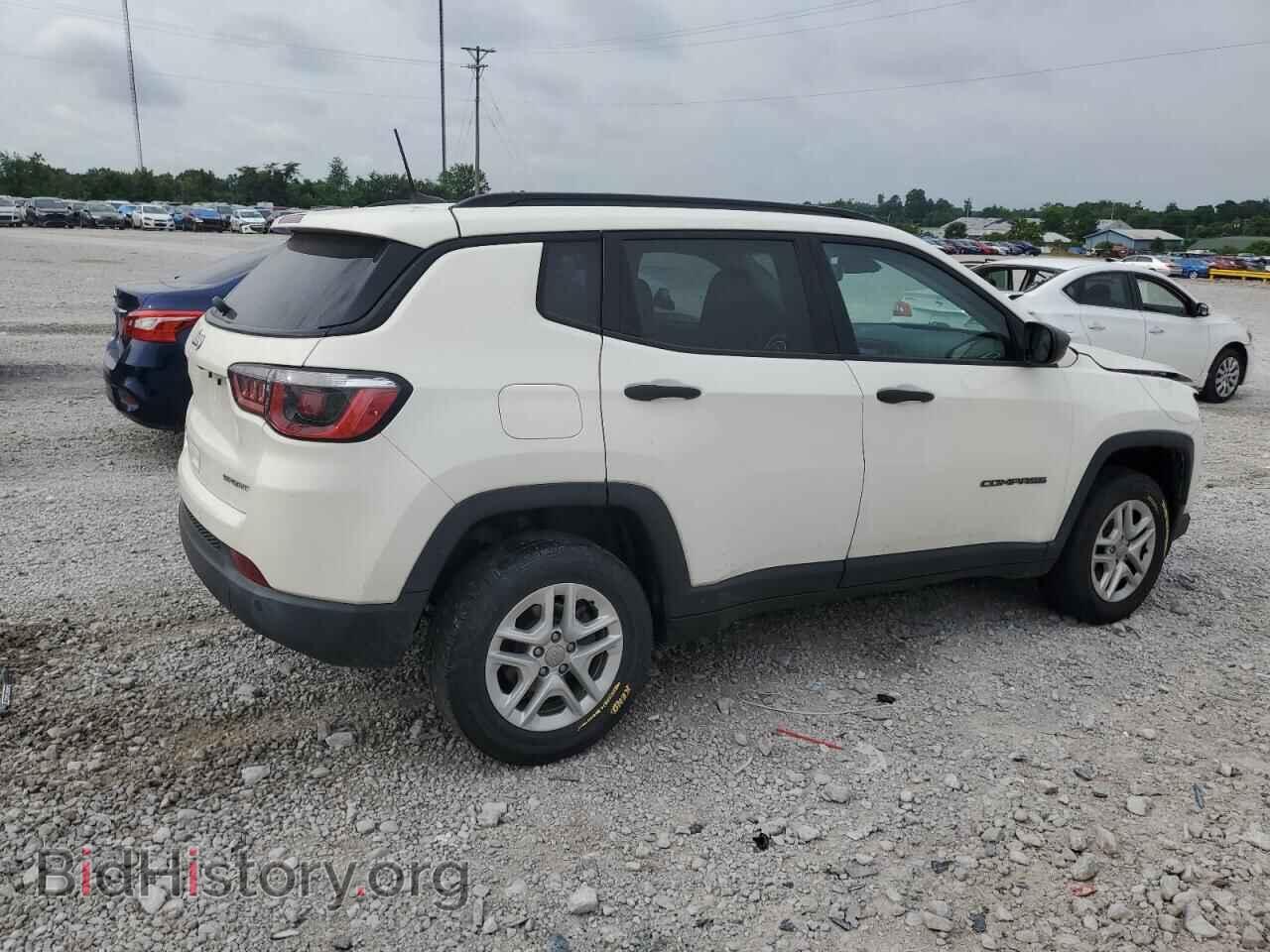 2018 JEEP COMPASS - VIN: 3C4NJDAB0JT190638 - Фото 3