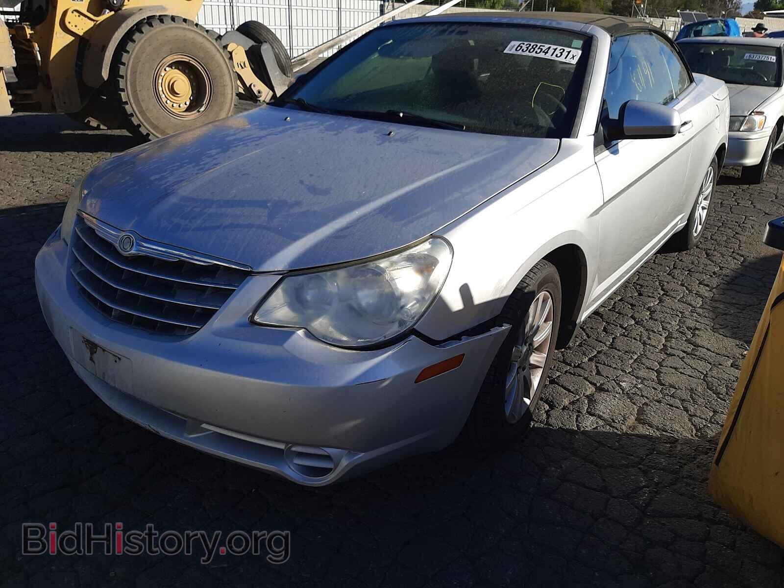 2010 CHRYSLER SEBRING - VIN: 1C3BC5ED5AN145973 - Фото 2