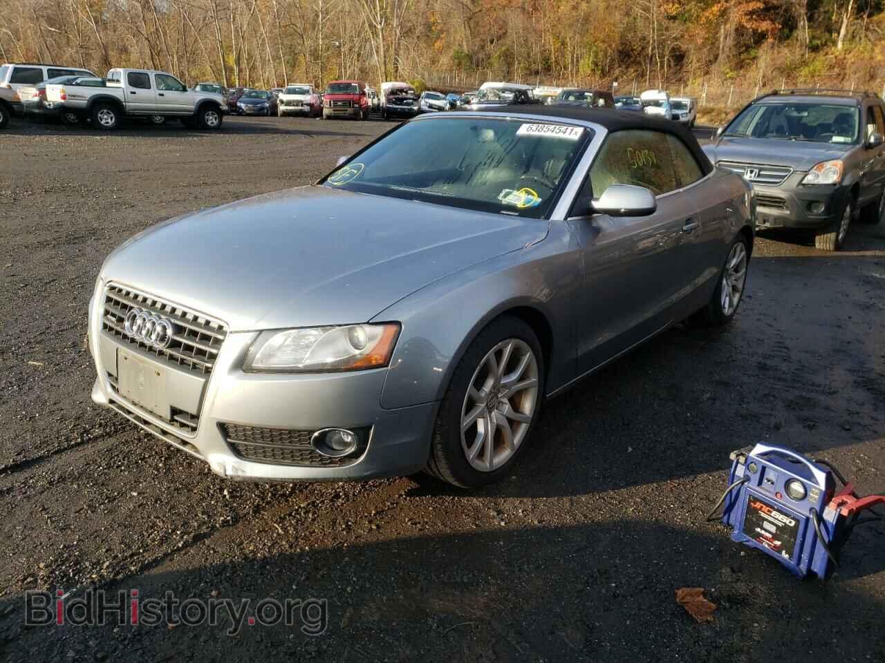 2011 AUDI A5 - VIN: WAUCFAFH3BN020180 - Photo 2