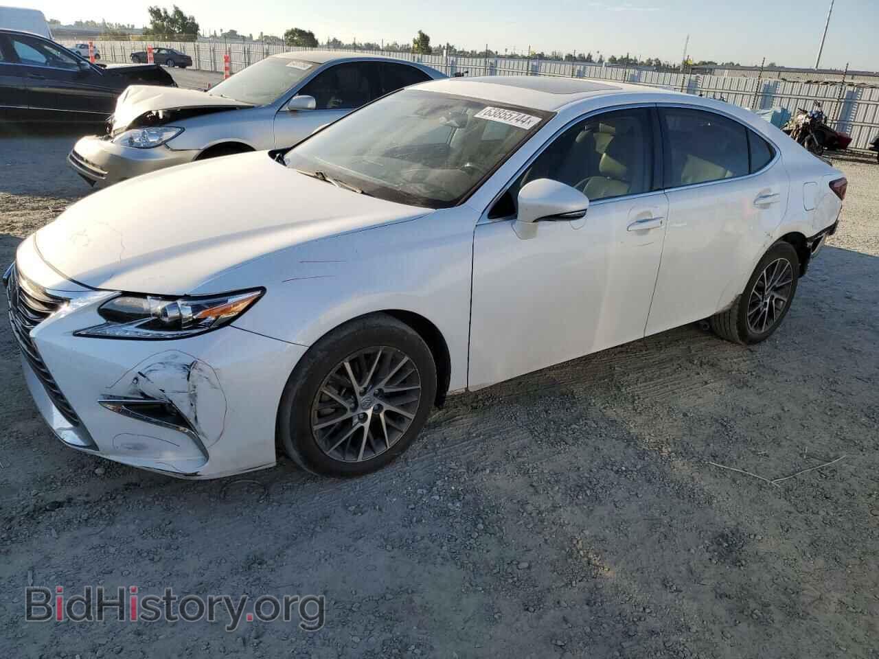 Фотография JTHBK1GG7G2237013 - LEXUS ES350 2016