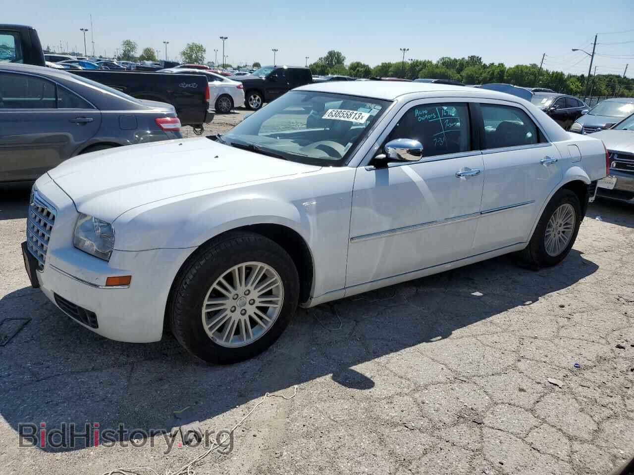 Photo 2C3CA5CV0AH319785 - CHRYSLER 300 2010