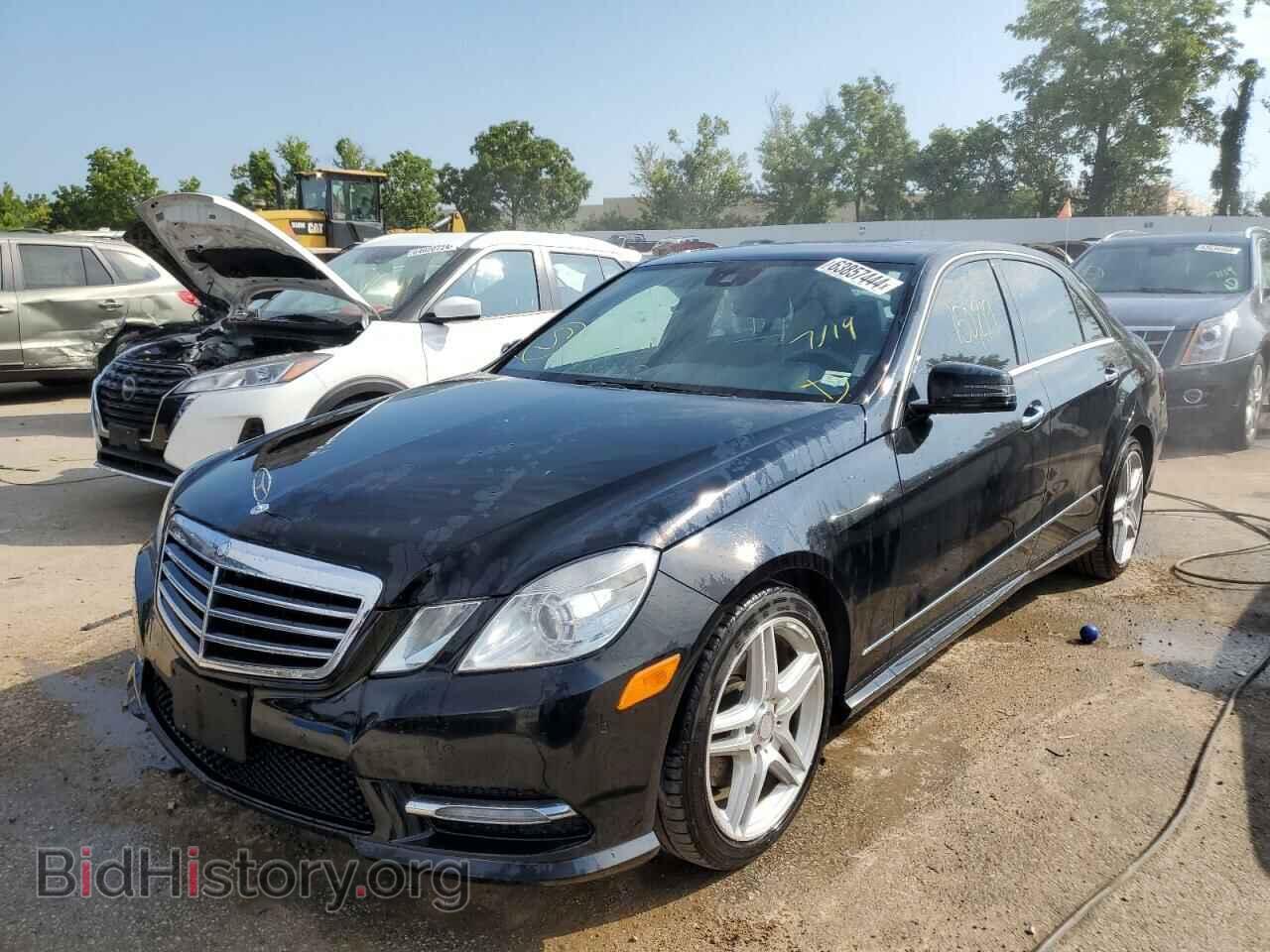 Photo WDDHF8JB5DA758549 - MERCEDES-BENZ E-CLASS 2013