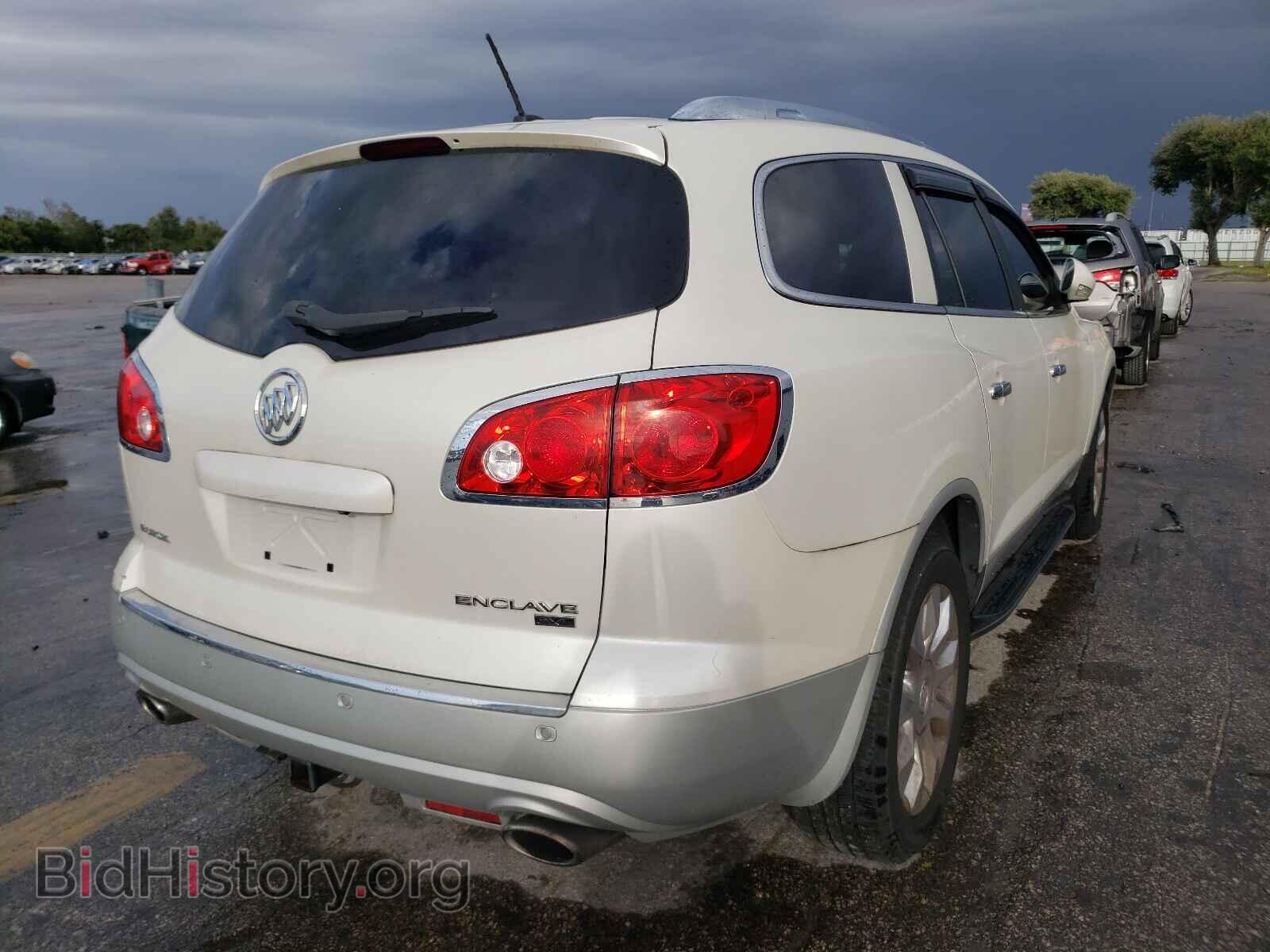 2011 BUICK ENCLAVE - VIN: 5GAKRCED3BJ257132 - Фото 4