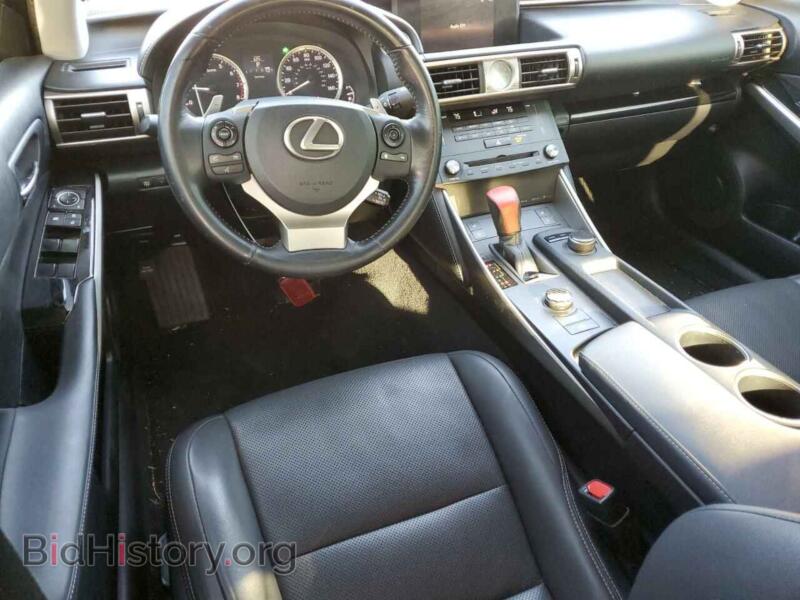 2015 Lexus IS (VIN JTHCF1D25F5028335) — фото 8 из 12