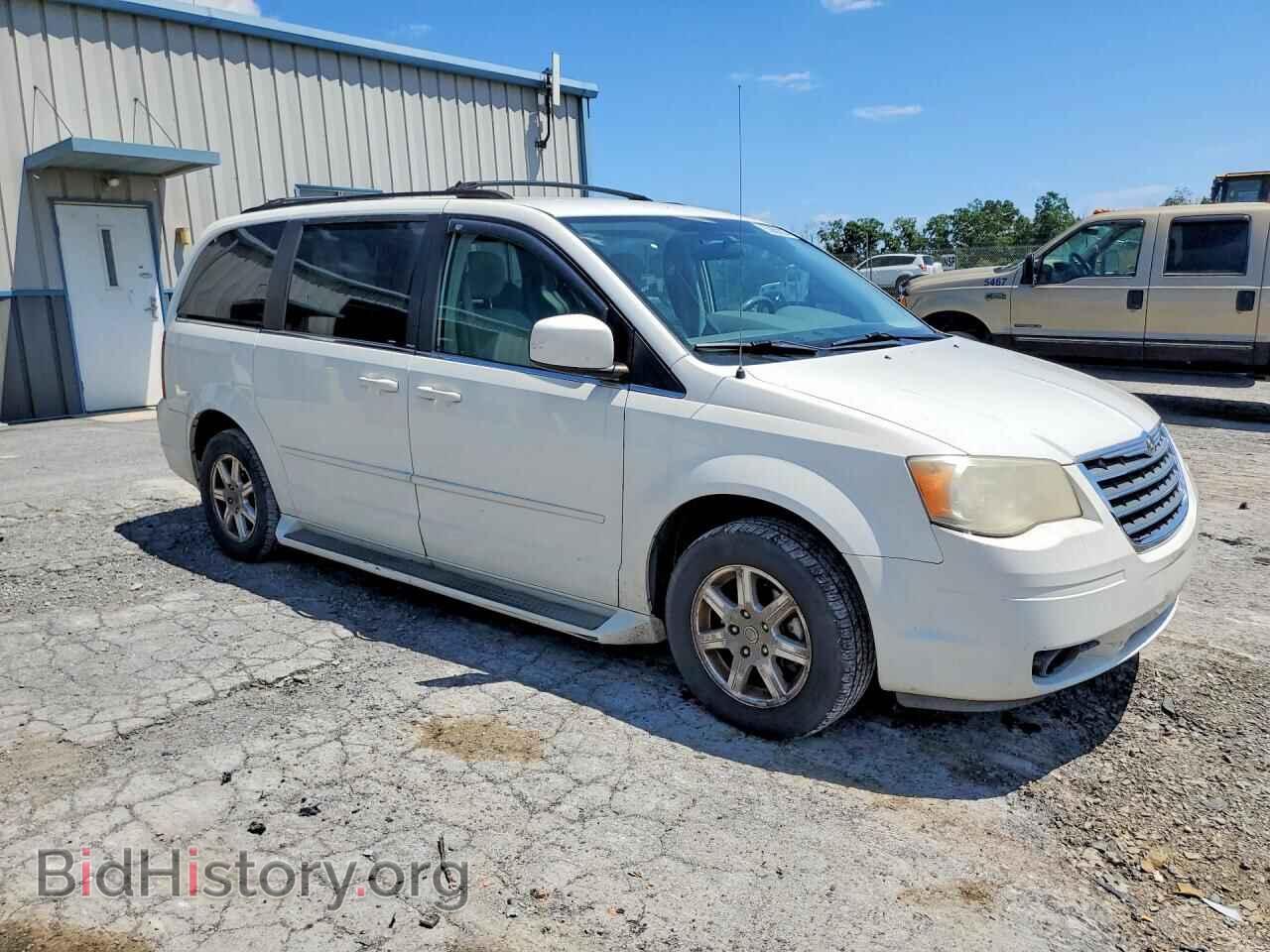2008 CHRYSLER MINIVAN - VIN: 2A8HR54P28R842703 - Фото 4