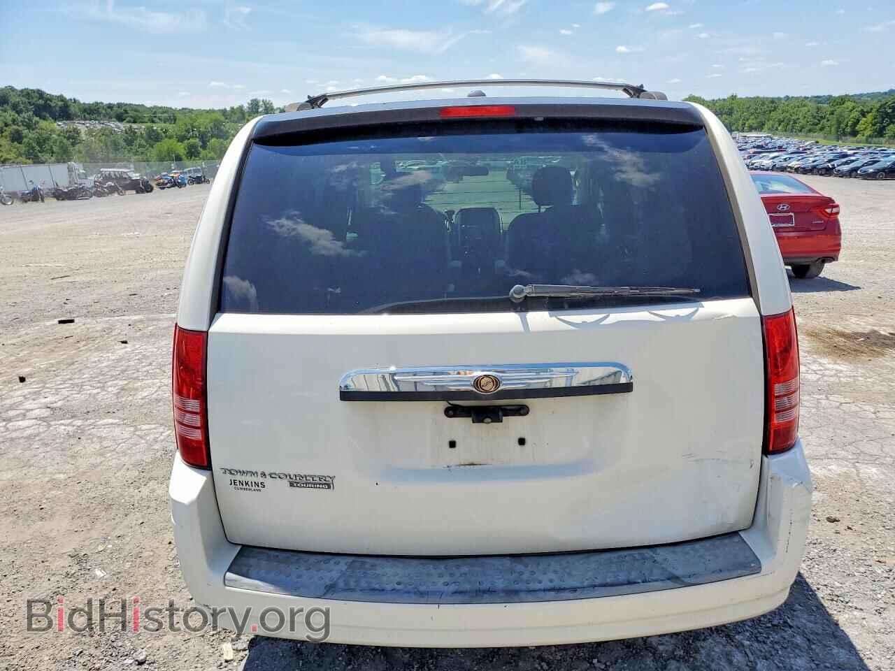 2008 CHRYSLER MINIVAN - VIN: 2A8HR54P28R842703 - Фото 6