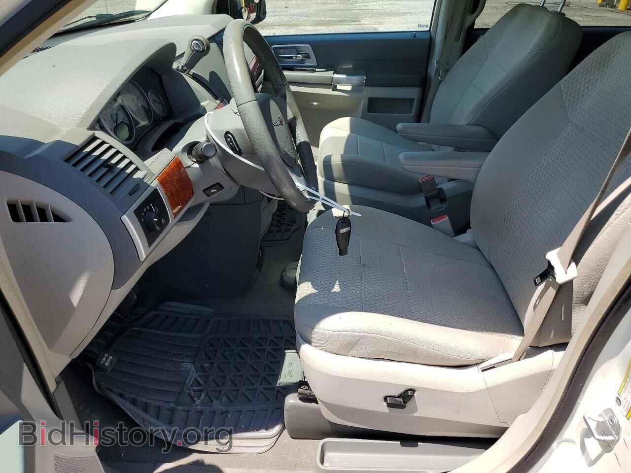 2008 CHRYSLER MINIVAN - VIN: 2A8HR54P28R842703 - Фото 7