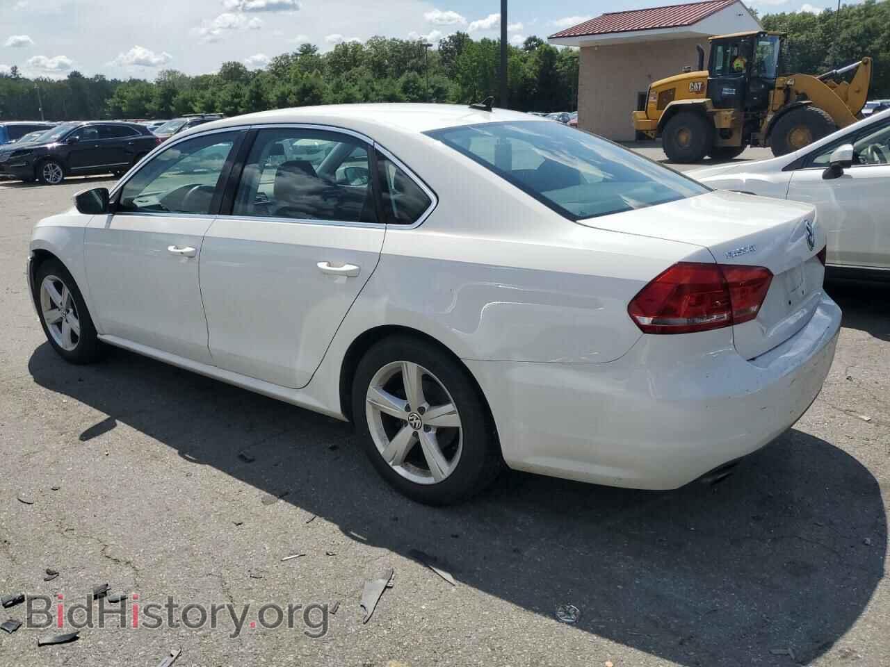 2013 VOLKSWAGEN PASSAT - VIN: 1VWBP7A3XDC046068 - Фото 2