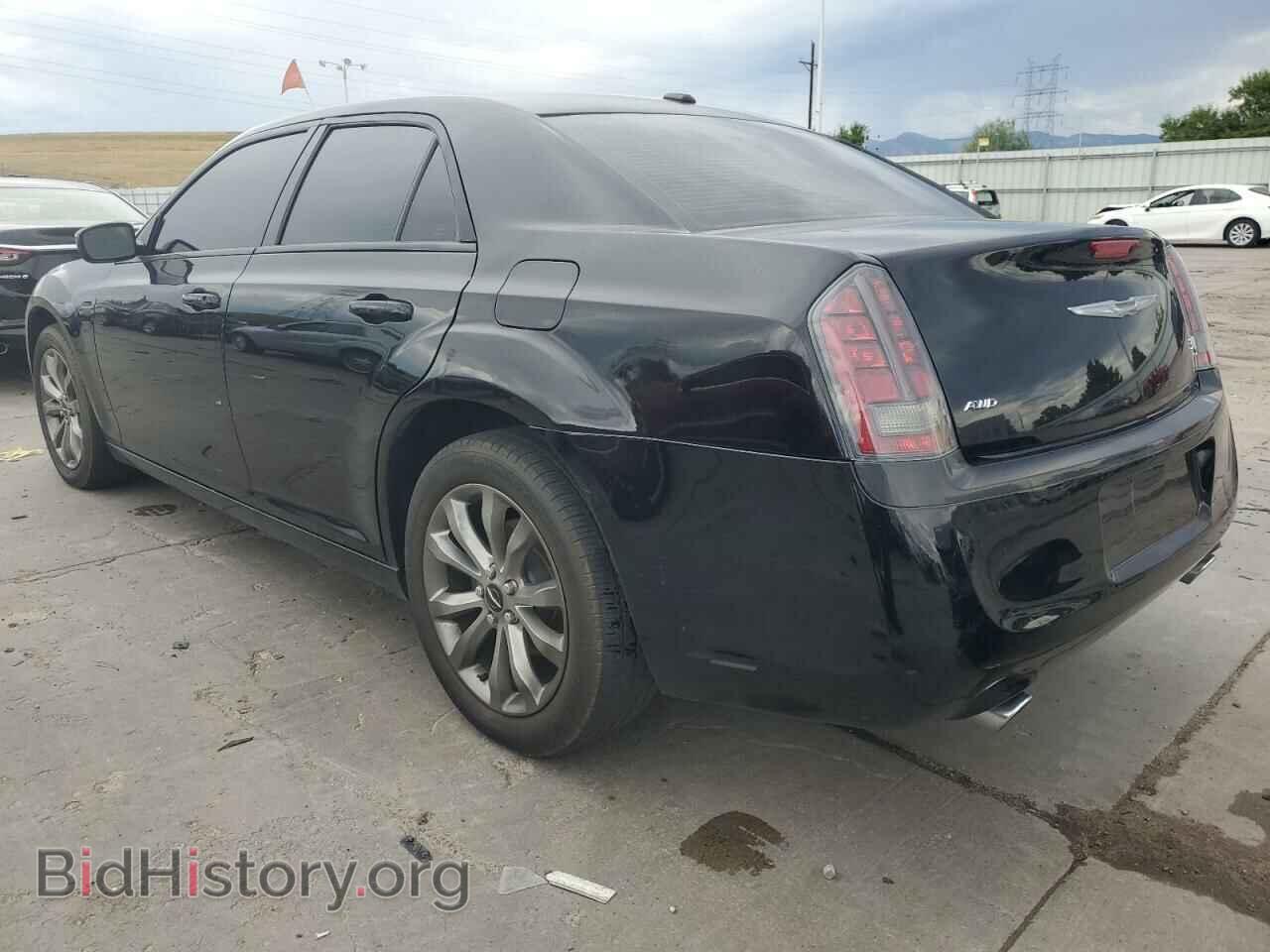 2014 CHRYSLER 300 - VIN: 2C3CCAGG5EH375452 - Фото 2