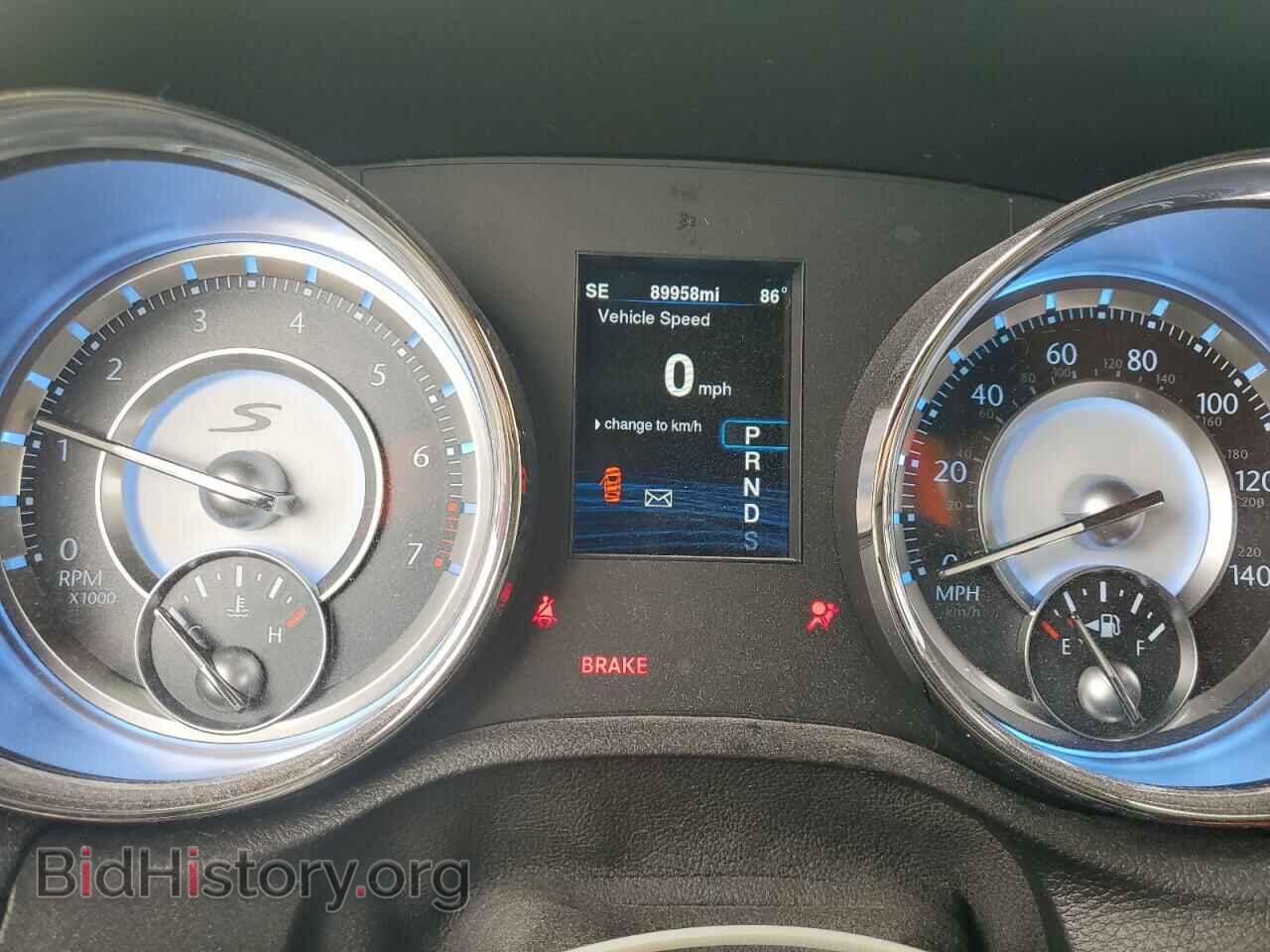 2014 CHRYSLER 300 - VIN: 2C3CCAGG5EH375452 - Фото 9