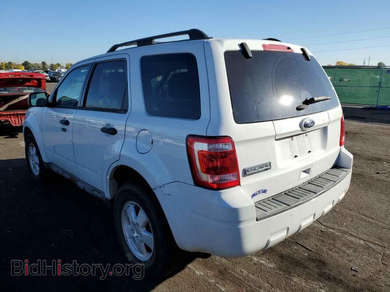 2011 FORD ESCAPE - VIN: 1FMCU0D70BKB80169 - Фото 3