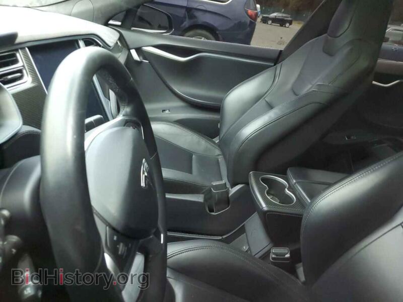 2016 Tesla MODEL S (VIN 5YJSA1E42GF123351) — фото 9 из 12