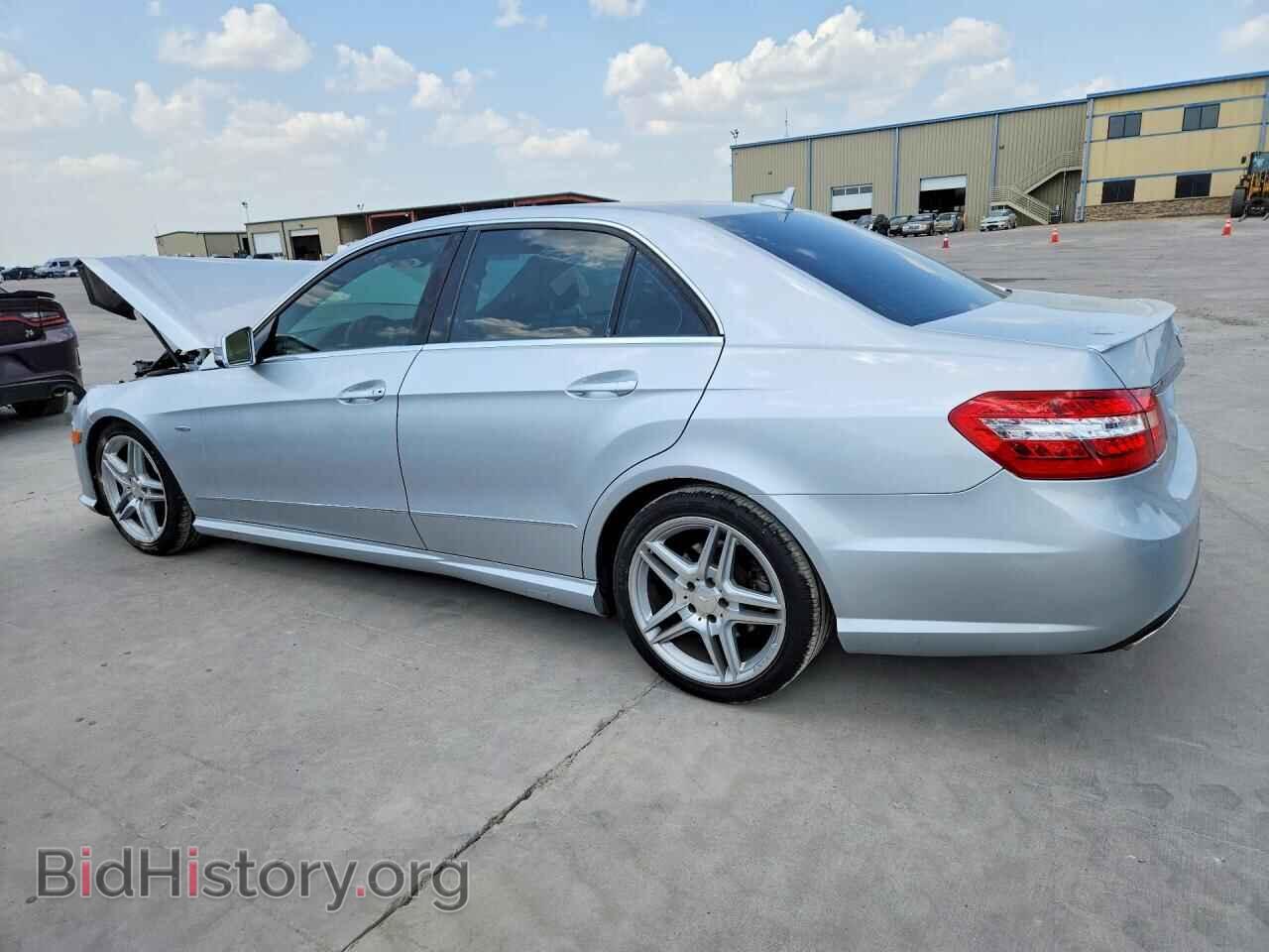 2012 MERCEDES-BENZ E-CLASS - VIN: WDDHF5KB6CA587922 - Photo 2