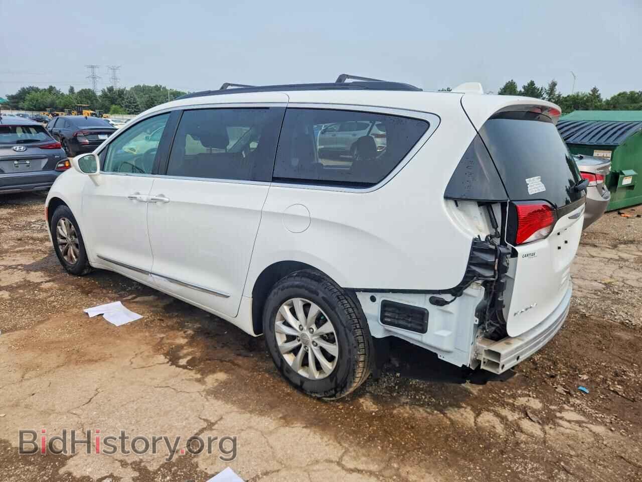 2017 CHRYSLER PACIFICA - VIN: 2C4RC1BG9HR703290 - Photo 2