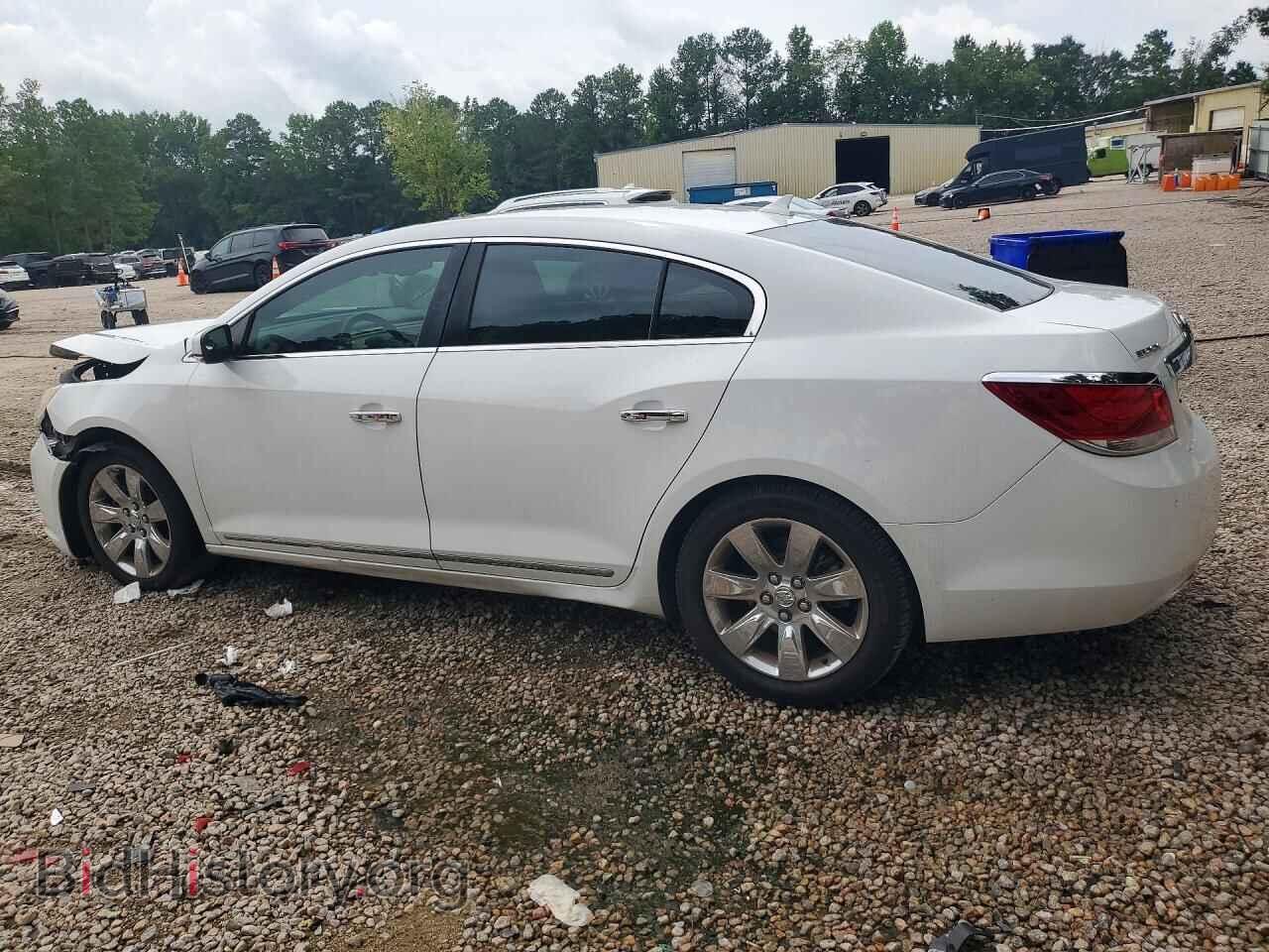 2013 BUICK LACROSSE - VIN: 1G4GC5E30DF282905 - Фото 2