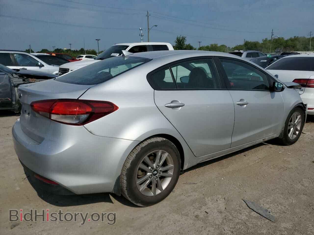 2017 KIA FORTE - VIN: 3KPFK4A72HE045077 - Фото 3