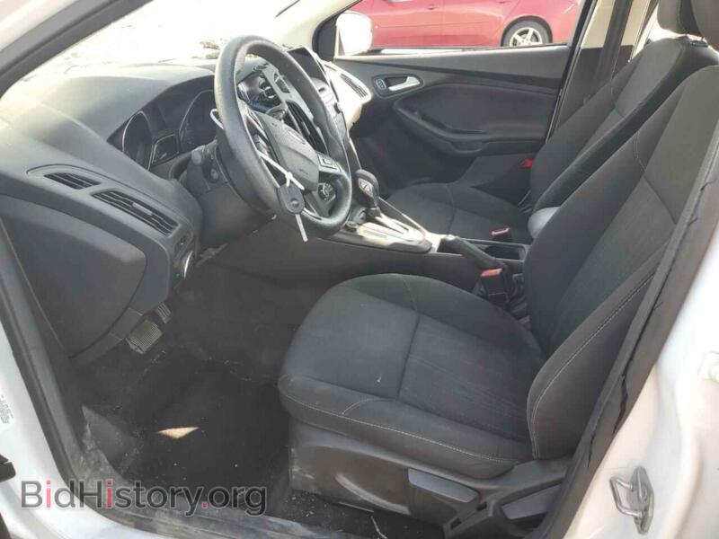 2017 Ford FOCUS (VIN 1FADP3F21HL315851) — photo 7 of 14