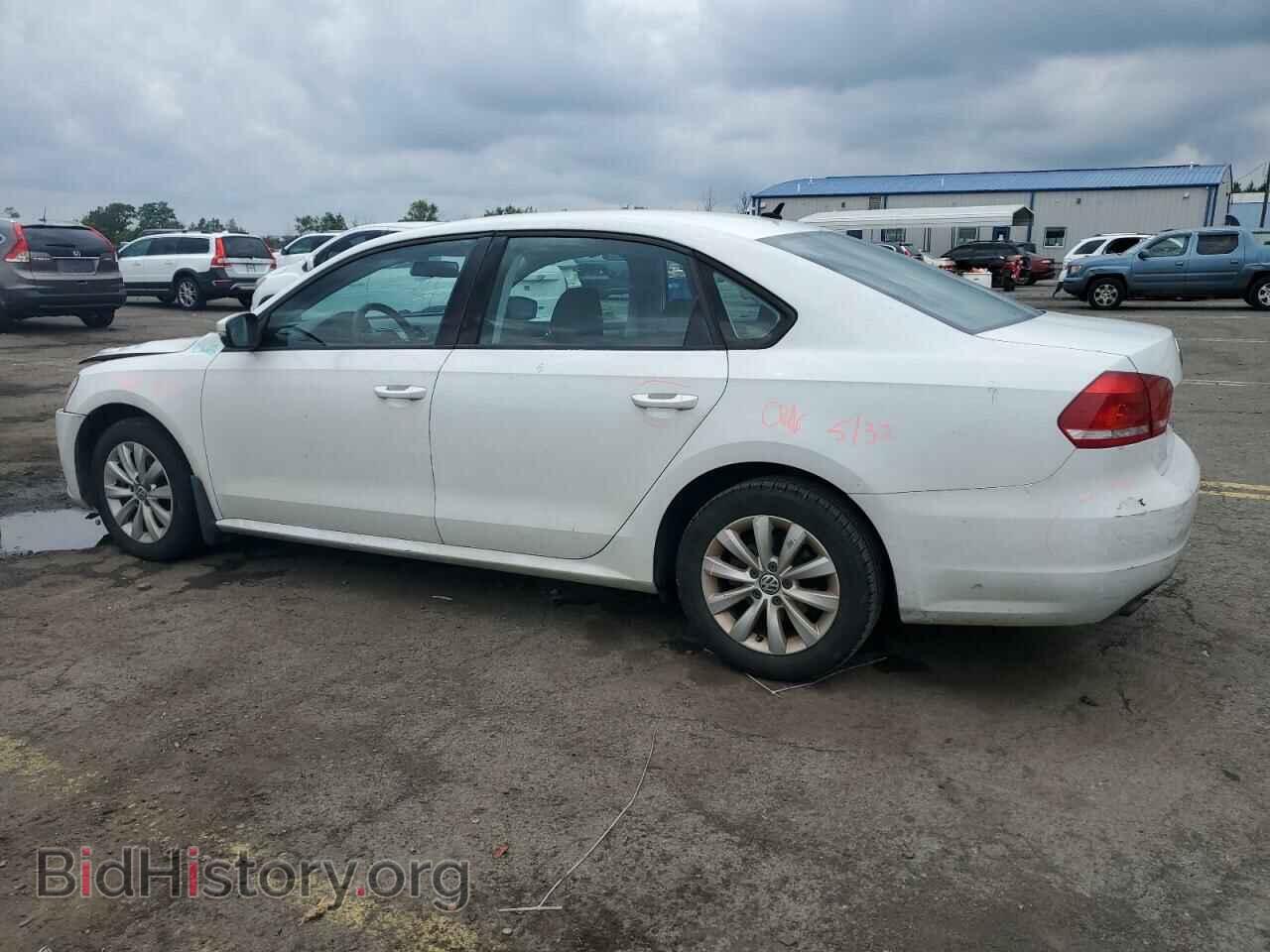 2013 VOLKSWAGEN PASSAT - VIN: 1VWAP7A30DC110520 - Фото 2