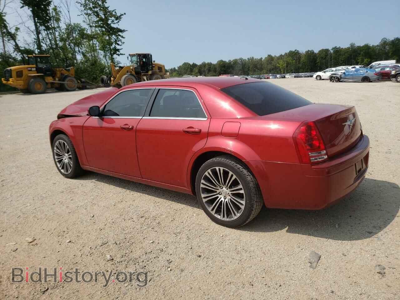 2010 CHRYSLER 300 - VIN: 2C3CA2CV4AH328228 - Фото 2