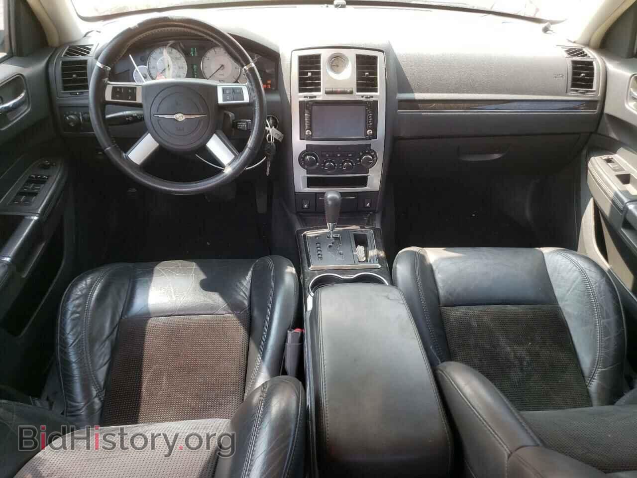 2010 CHRYSLER 300 - VIN: 2C3CA2CV4AH328228 - Фото 8