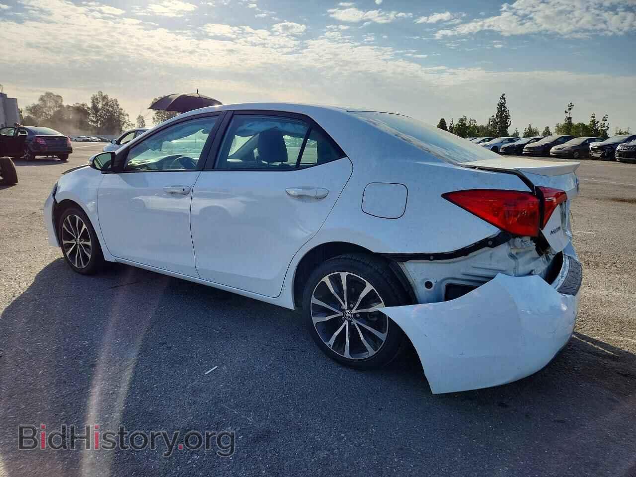 2017 TOYOTA COROLLA - VIN: 5YFBURHE7HP677758 - Фото 2