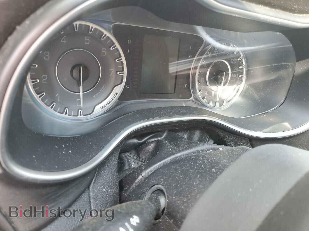 2016 CHRYSLER 200 - VIN: 1C3CCCAB5GN178641 - Фото 9