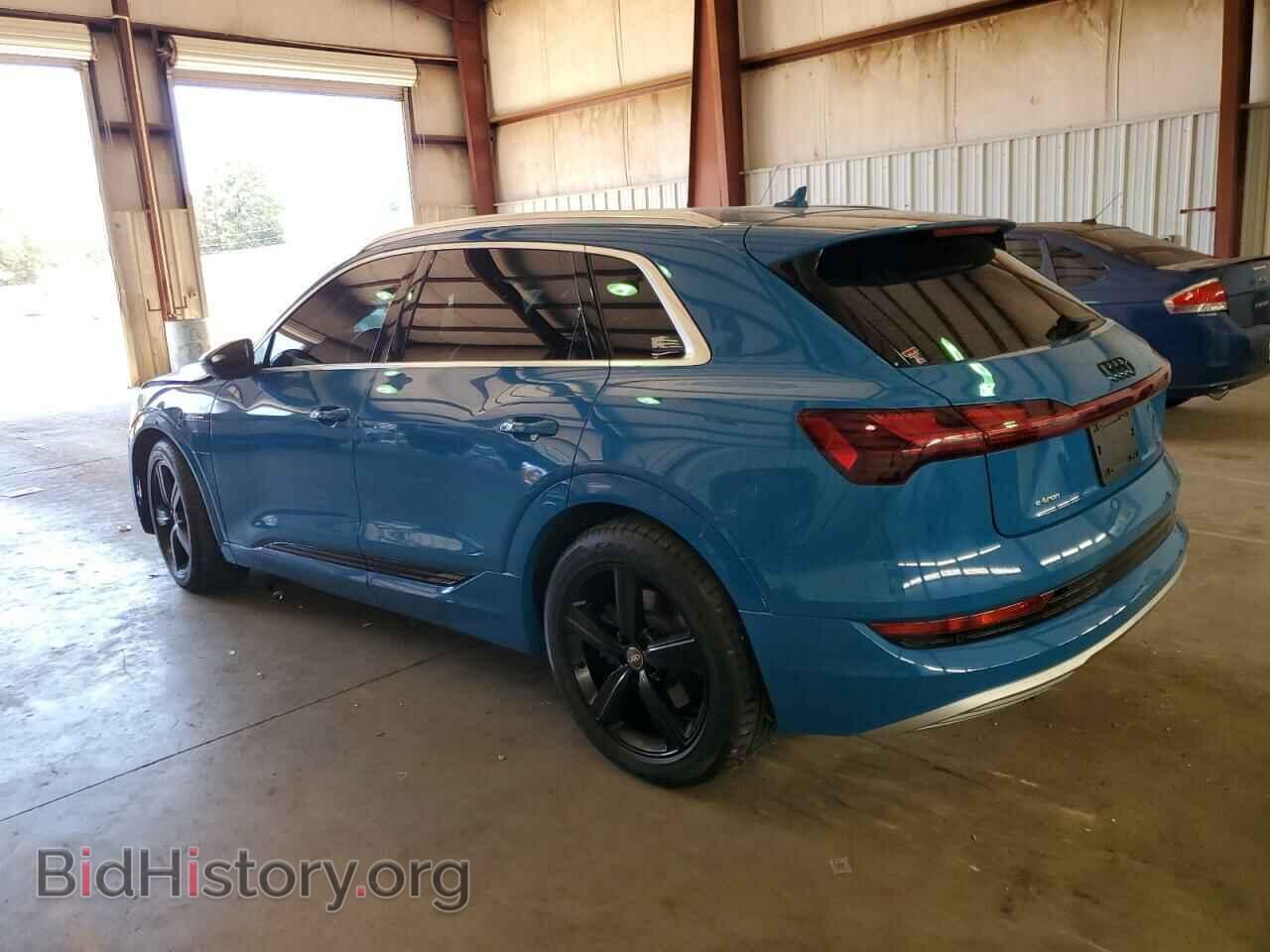 2019 AUDI E-TRON - VIN: WA1LABGE5KB020446 - Photo 2