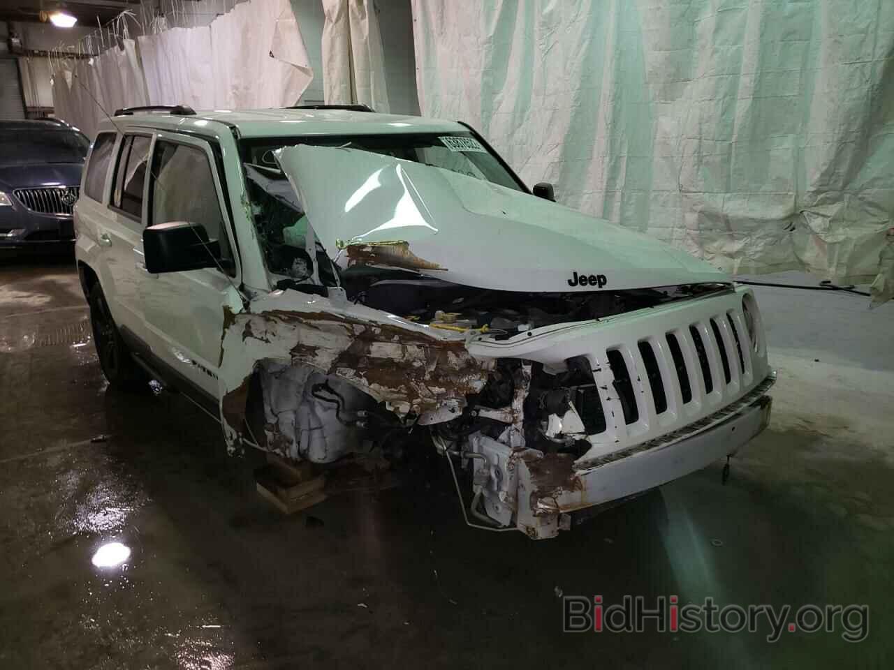 Photo 1C4NJRBB3FD207909 - JEEP PATRIOT 2015