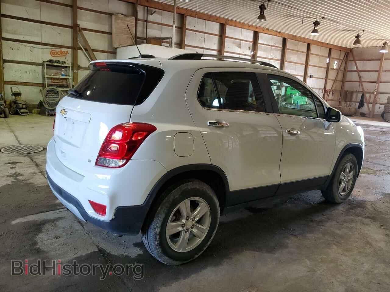 2018 CHEVROLET TRAX - VIN: 3GNCJPSB7JL156971 - Фото 3