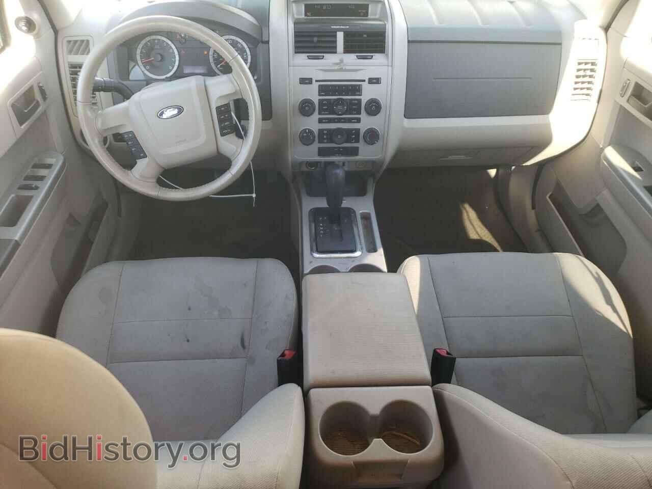 2011 FORD ESCAPE - VIN: 1FMCU0D74BKC23590 - Фото 8