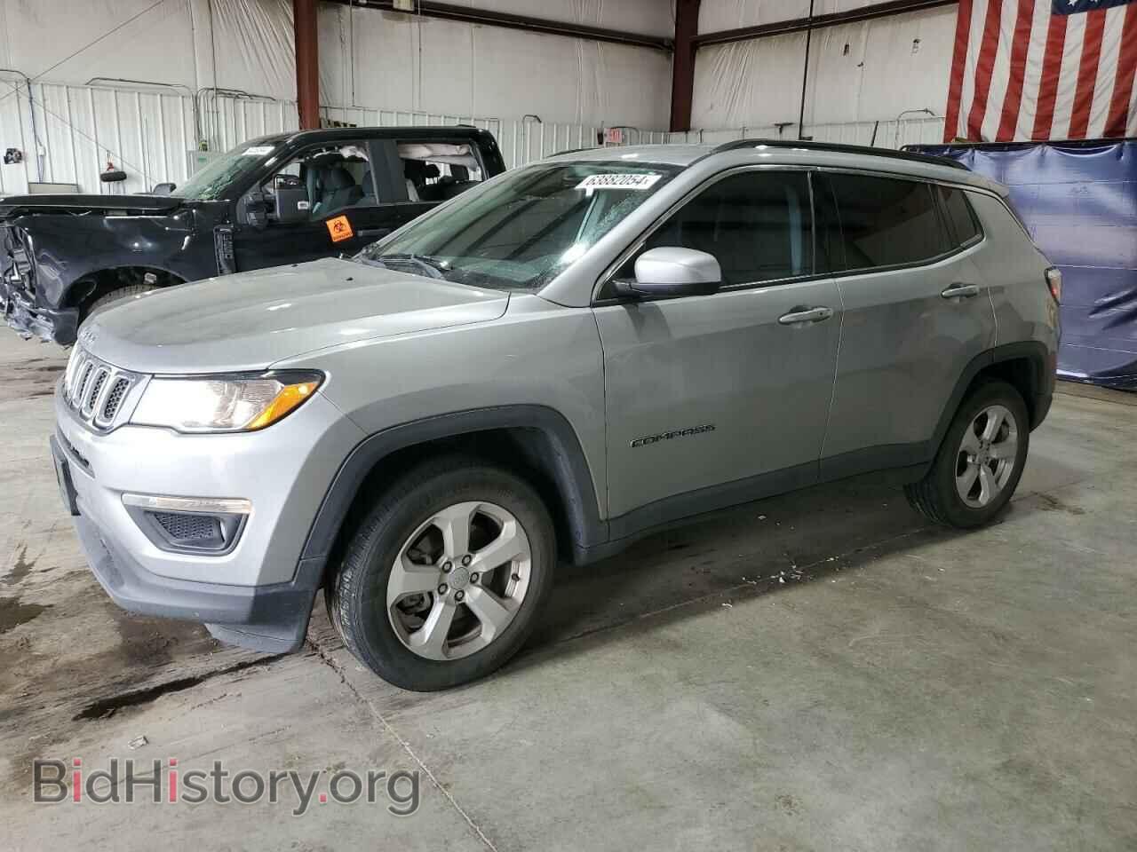 Фотография 3C4NJDBBXHT680951 - JEEP COMPASS 2017