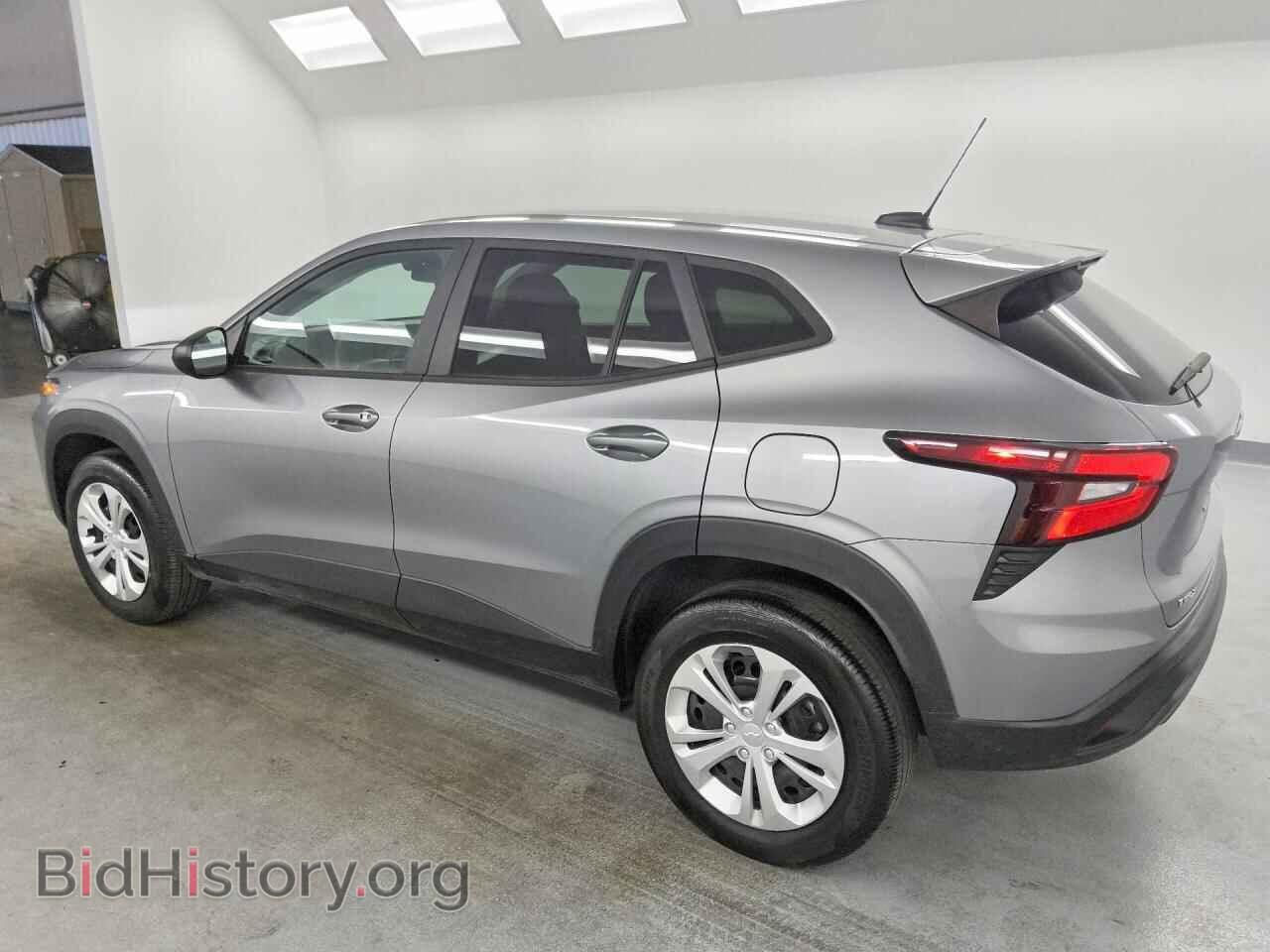 2024 CHEVROLET TRAX - VIN: KL77LFE28RC211765 - Photo 2