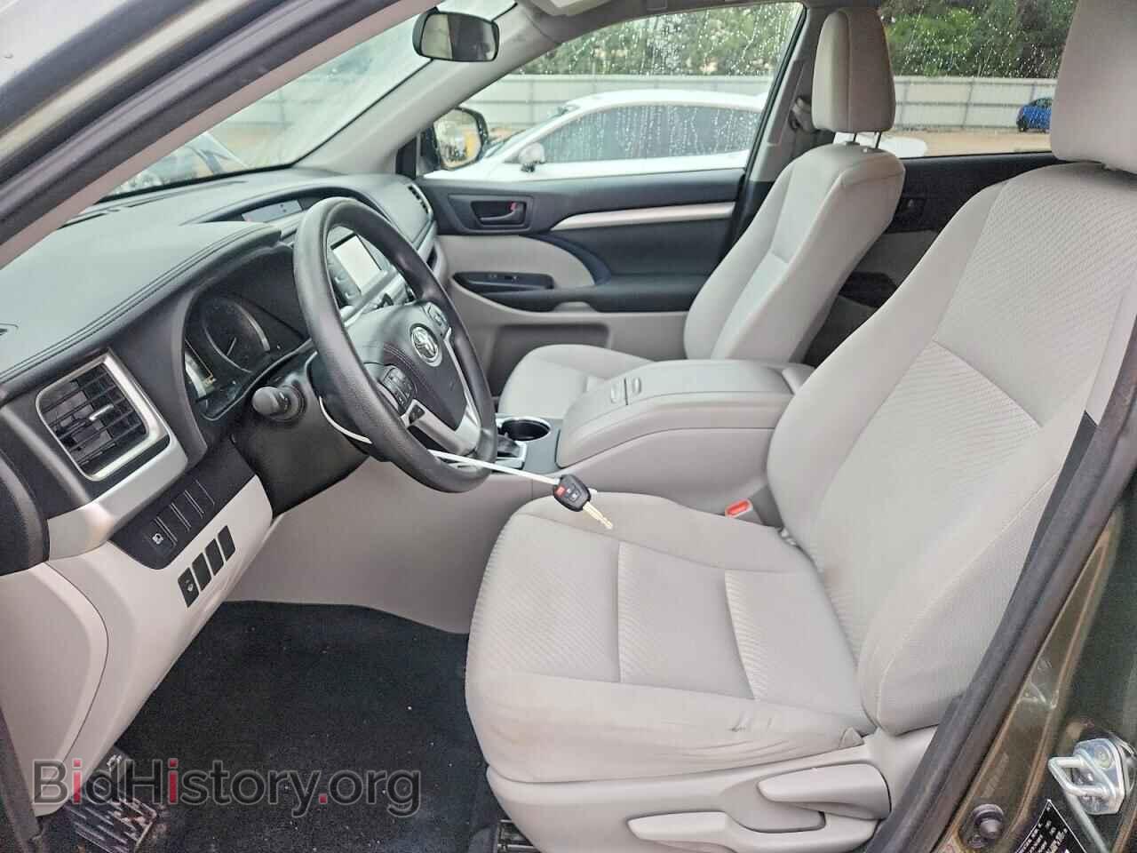 2017 TOYOTA HIGHLANDER - VIN: 5TDBZRFH7HS414546 - Фото 7