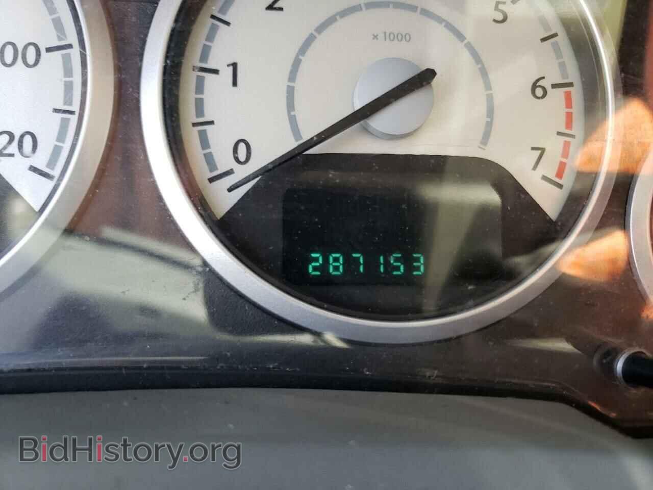 2008 CHRYSLER MINIVAN - VIN: 2A8HR44H88R142381 - Фото 8