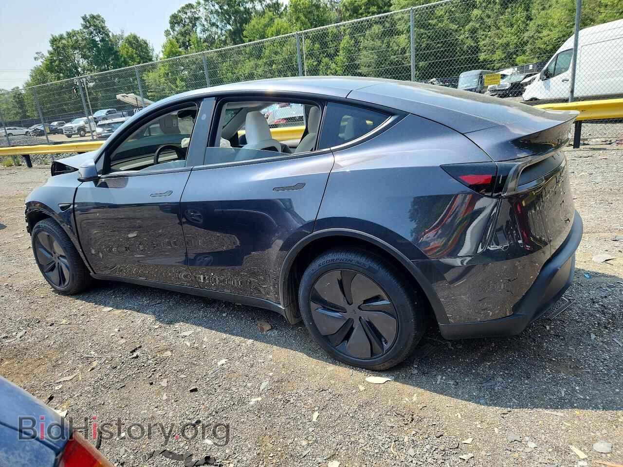 2026 TESLA MODEL Y - VIN: 7SAYGDEE9TA491765 - Photo 2