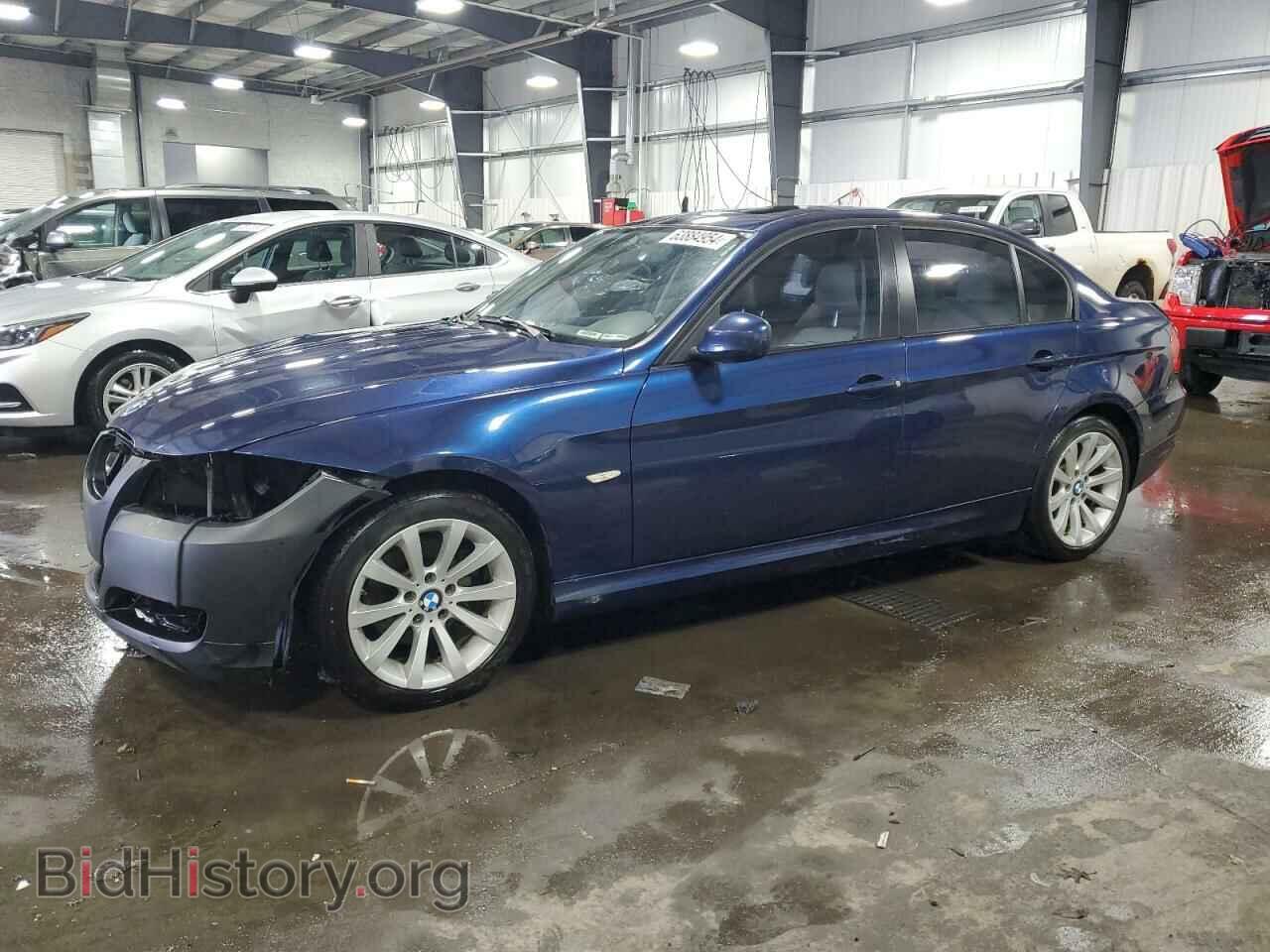 Photo WBAPH7C52BE674757 - BMW 3 SERIES 2011