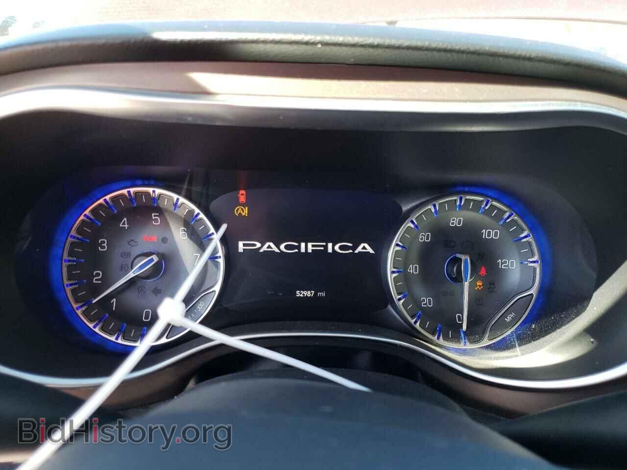 2017 CHRYSLER PACIFICA - VIN: 2C4RC1EG5HR747637 - Photo 9
