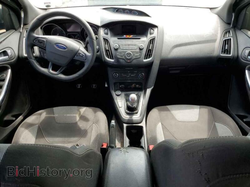 2016 Ford FOCUS (VIN 1FADP3L94GL317822) — фото 8 из 12